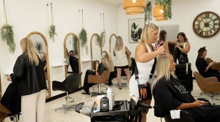Haus of Hair, bild 3