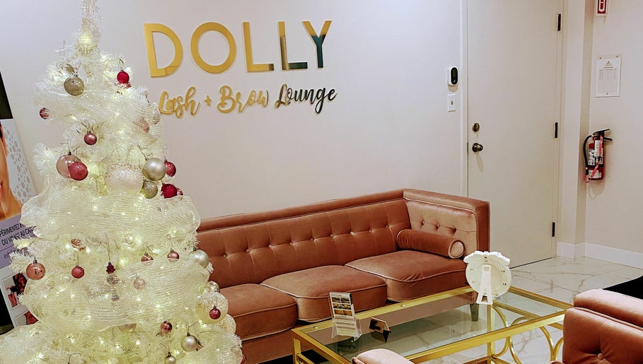 Dolly Lash Lounge – obraz 1