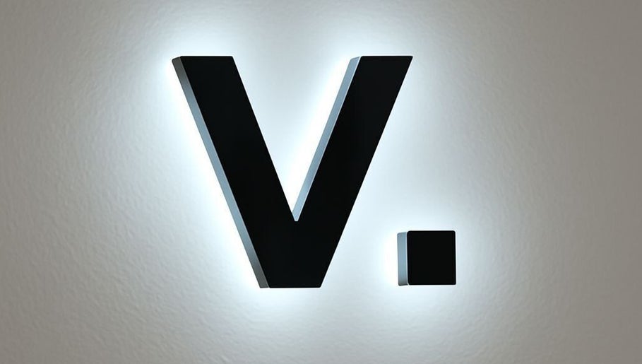 Lashes World by Victoria image 1