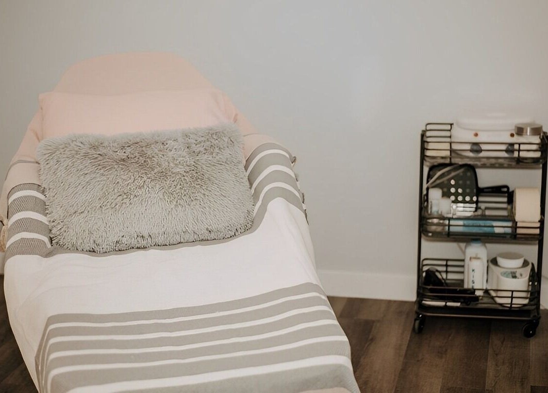 Relaxing spa bed at 306 Day Spa, Watrous, Saskatchewan, CA, perfect for unwinding and rejuvenation.