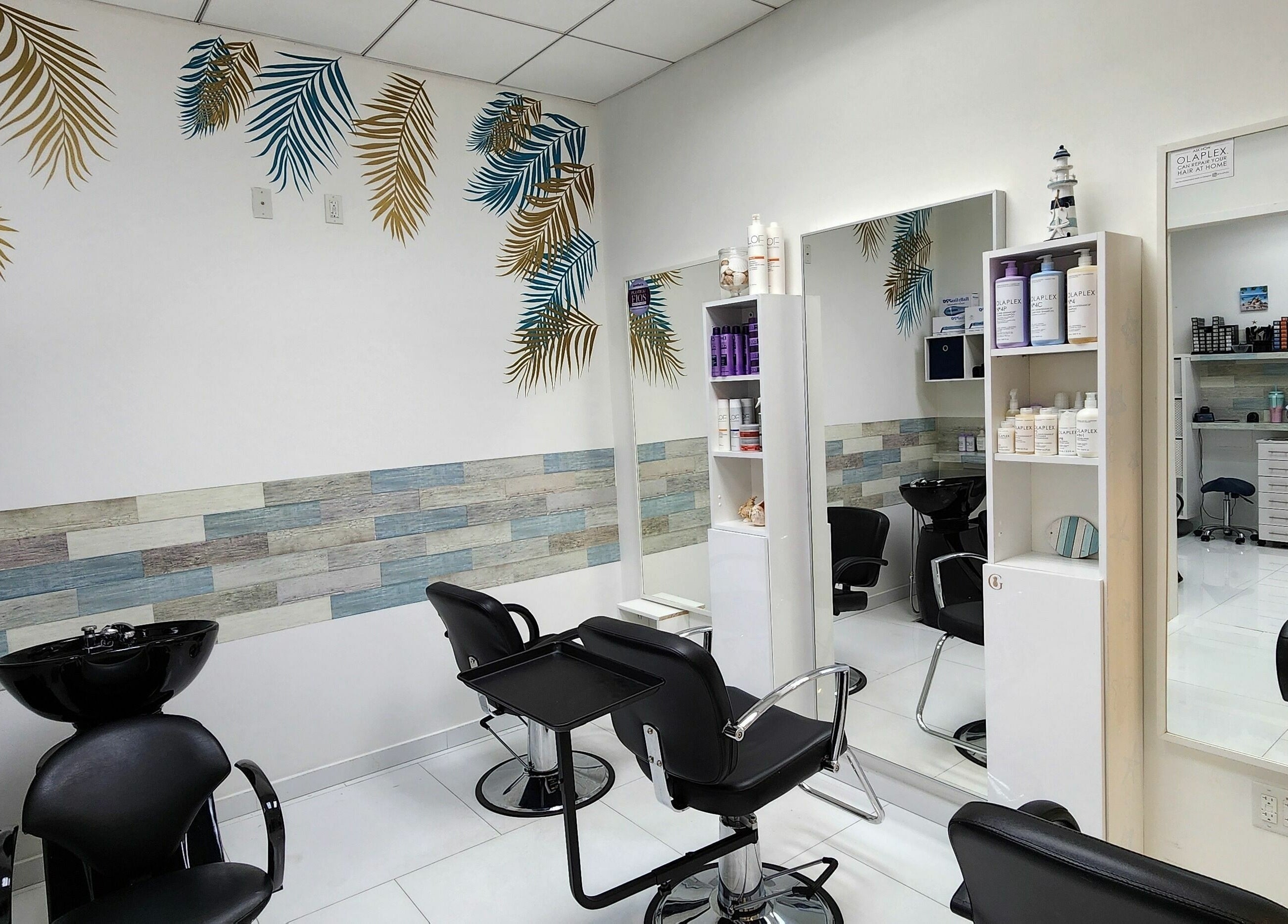 Chic salon interior at Gemproimage, Miami, Florida, US with stylish décor and modern furnishings.