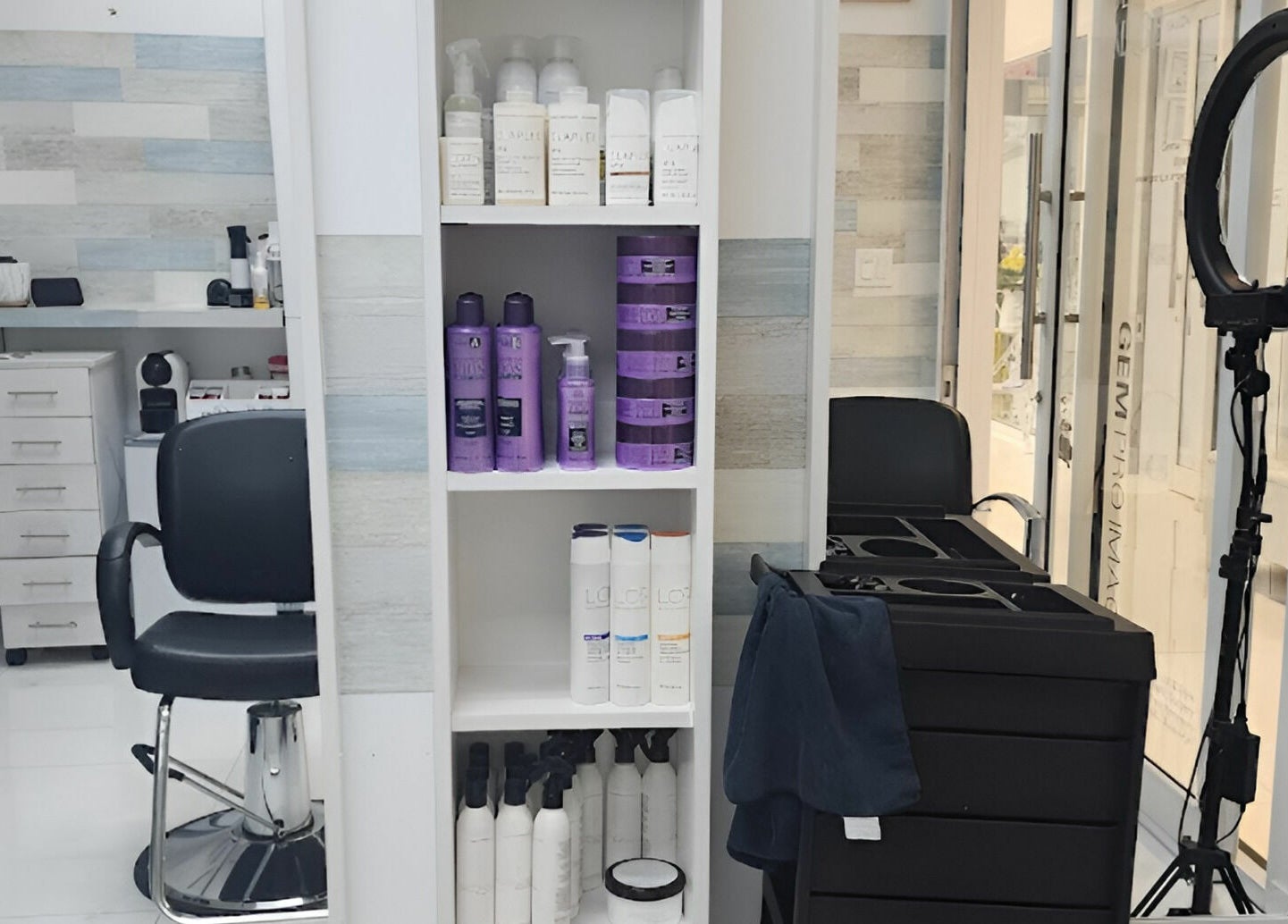 Modern salon interior at Gemproimage, displaying stylish equipment in Miami, Florida, US.
