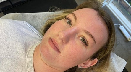 Lasher Brows and Beauty image 3