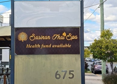 Sasinan Thai Spa signboard on Sherwood street, Queensland, AU.