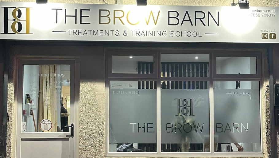 The Brow Barn 1paveikslėlis