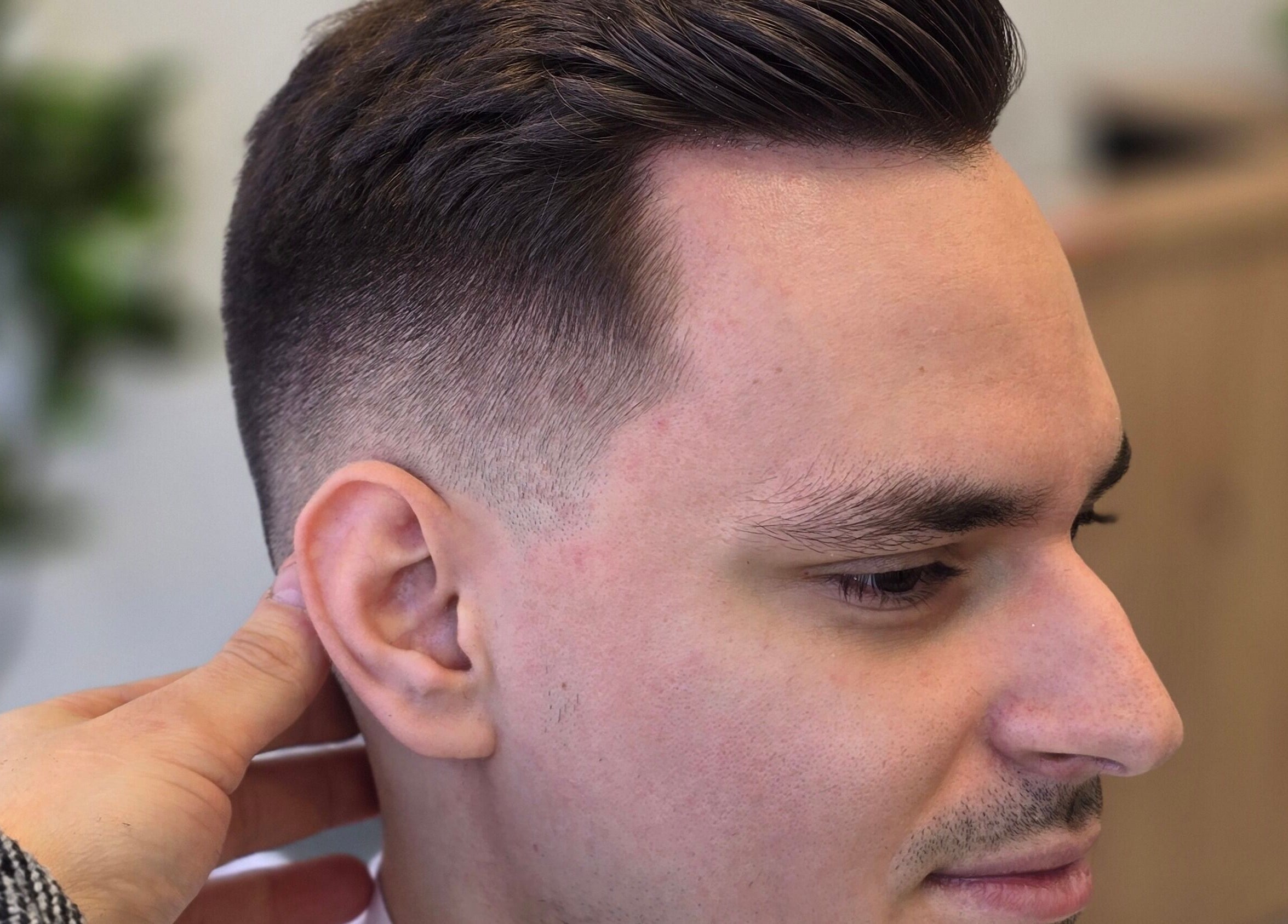 Модерно подстригване във FITBARBER STUDIO, Plovdiv, Plovdiv, BG. Стил и качество в детайлите.