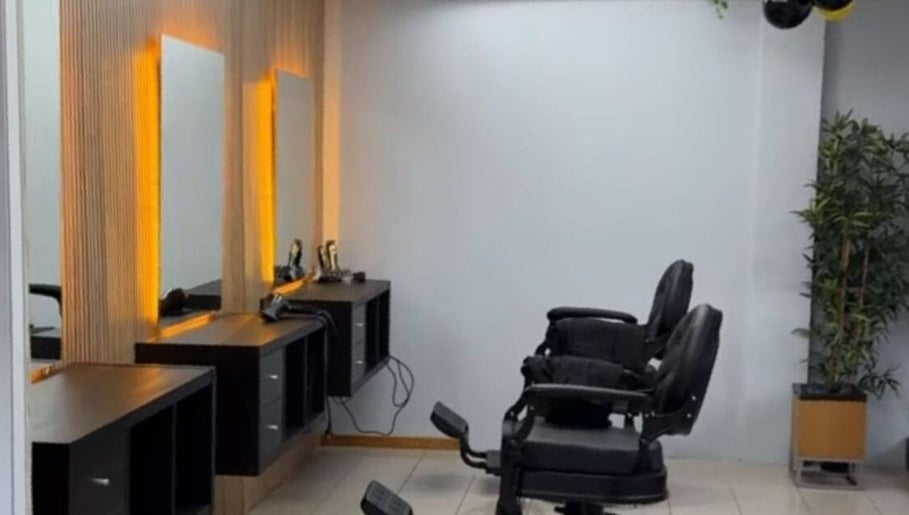 Vênus Prótese capilar Barbearia image 1