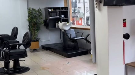 Vênus Prótese capilar Barbearia image 2