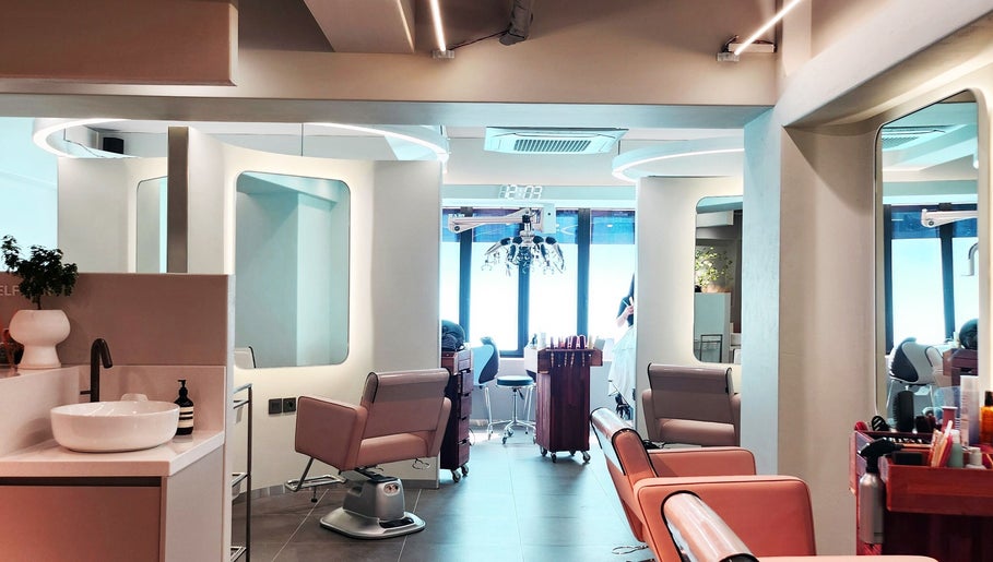 쉼 마포공덕점 HAIR SALON Shim Mapo-Gongdeok Branch, bild 1