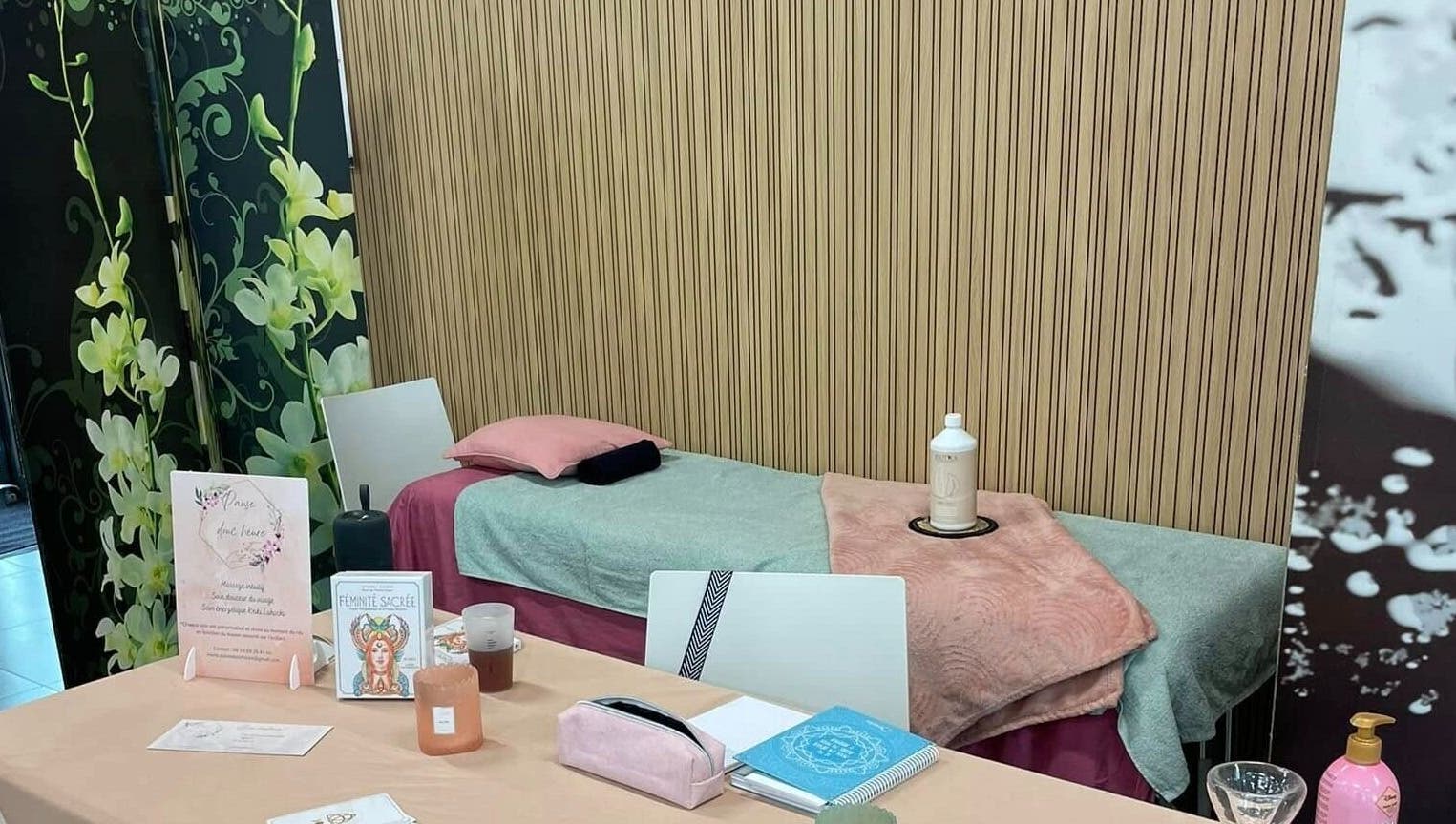 Table de massage apaisante chez Pause Douc’heure à Vallet, Pays De La Loire, FR.
