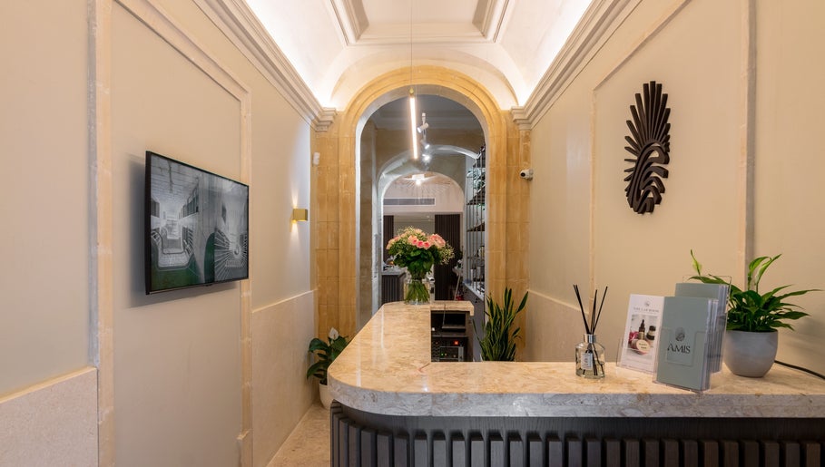 Amis City Spa, Hair & Beauty Salon зображення 1