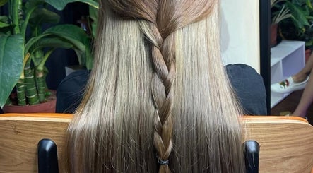 Dee Hair Studio зображення 3