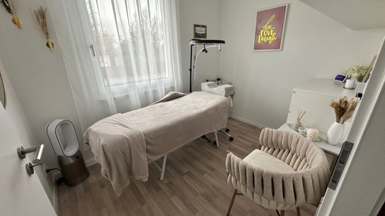AM Beauty Studio