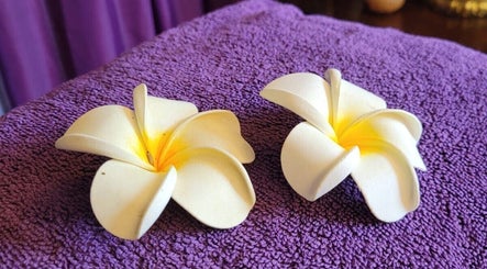 Moon Spa at Raw Eden Beauty Ltd image 2