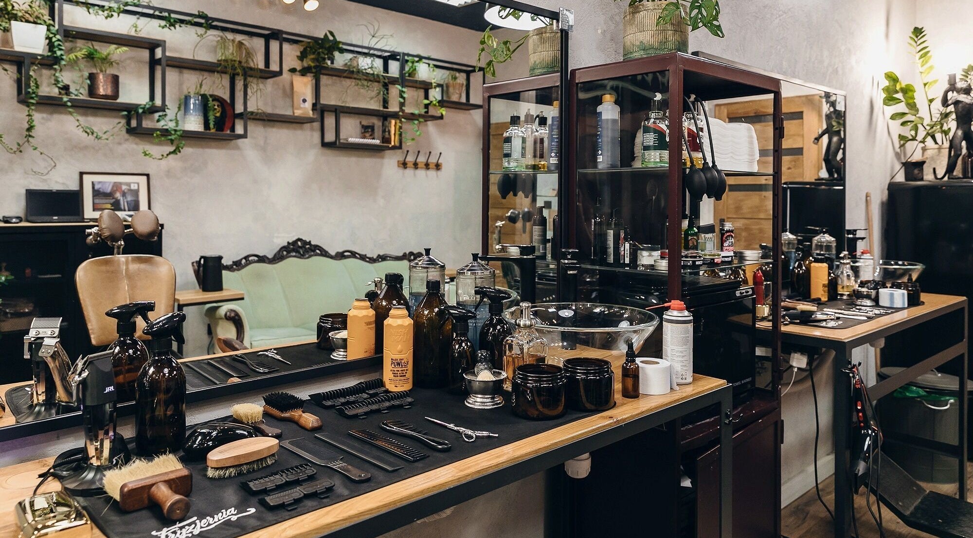 Elegancki wystrój Fryzjernia Barber Shop w Opole, Województwo Opolskie, PL.