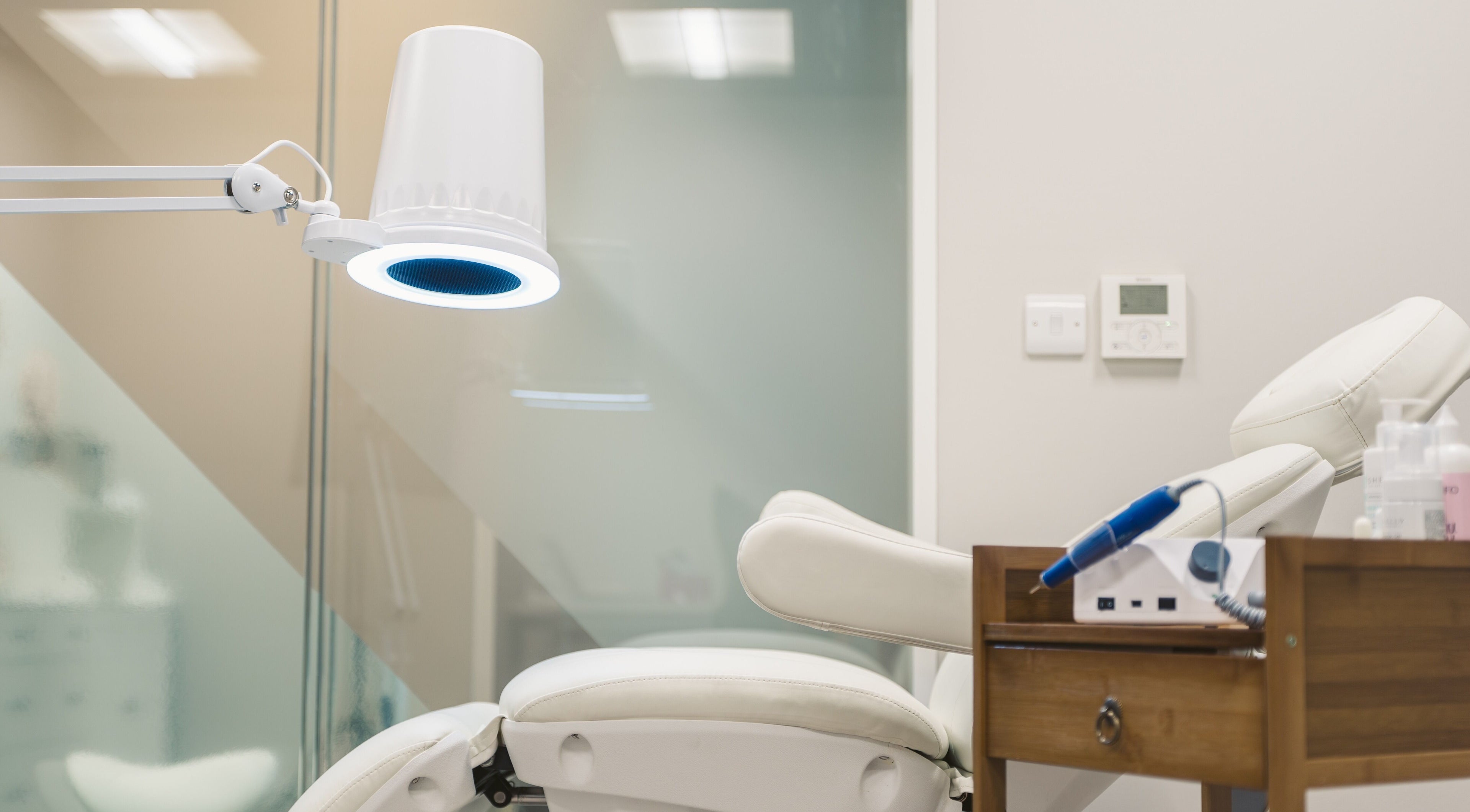 Bright manicure station at Nails Murr Luxe - Manicure Salon in Canary Wharf, London, England, GB.