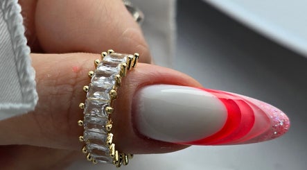SWorld Nails
