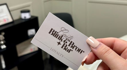 Caits Blink & Brow Bar Bild 3