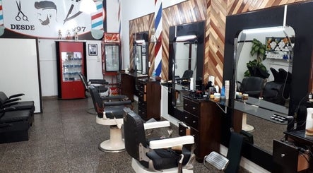 Nelson Vera Barber Shop image 3