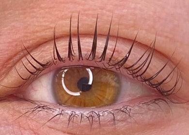 Cils magnifiquement rehaussés chez S.Beauty Lash, Saint-maurice-de-beynost, Auvergne-rhône-alpes, FR.