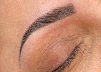 Sourcils magnifiquement coiffés chez S.Beauty Lash, Saint-maurice-de-beynost, Auvergne-rhône-alpes, FR.