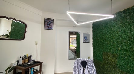 Salón Unisex Llerena image 2