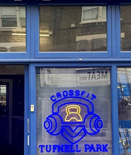 Front view of Seventeen Physiotherapy, a vibrant facade in London, England, GB, displaying CrossFit Tufnell Park sign.