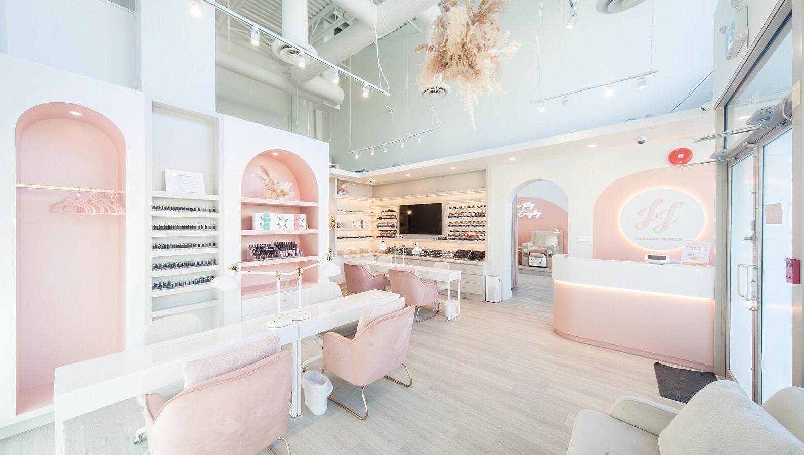 JJ Fantasy World salon interior with pink accents in Richmond, British Columbia, CA.