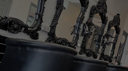 KB Hair / Rapunzels Hair Salon imagine 2