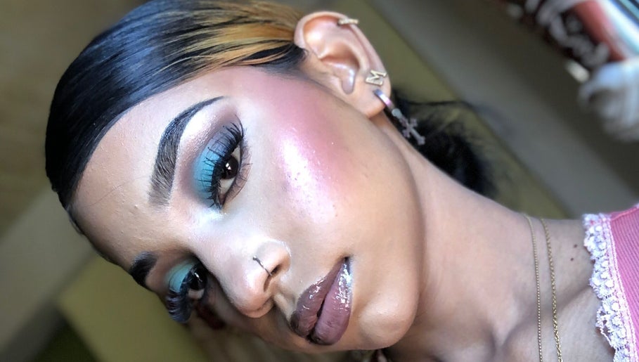 GlowByMaya.tt image 1