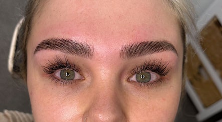Browtique