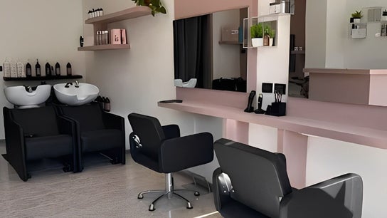 Studio Capelli F Parrucchieri