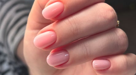 Close-up of elegant pink manicure from Nails by Elena, Utrecht, Utrecht, NL.