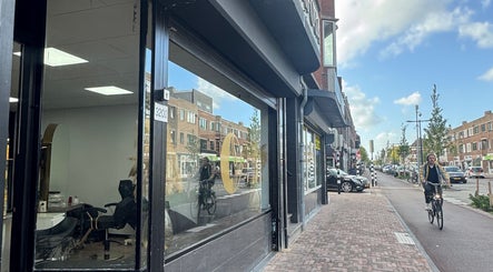 View of Nails by Elena, a stylish salon on a bustling street in Utrecht, Utrecht, NL.