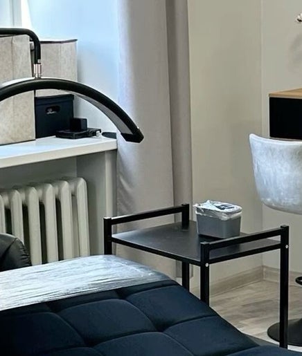 La fame studio image 2