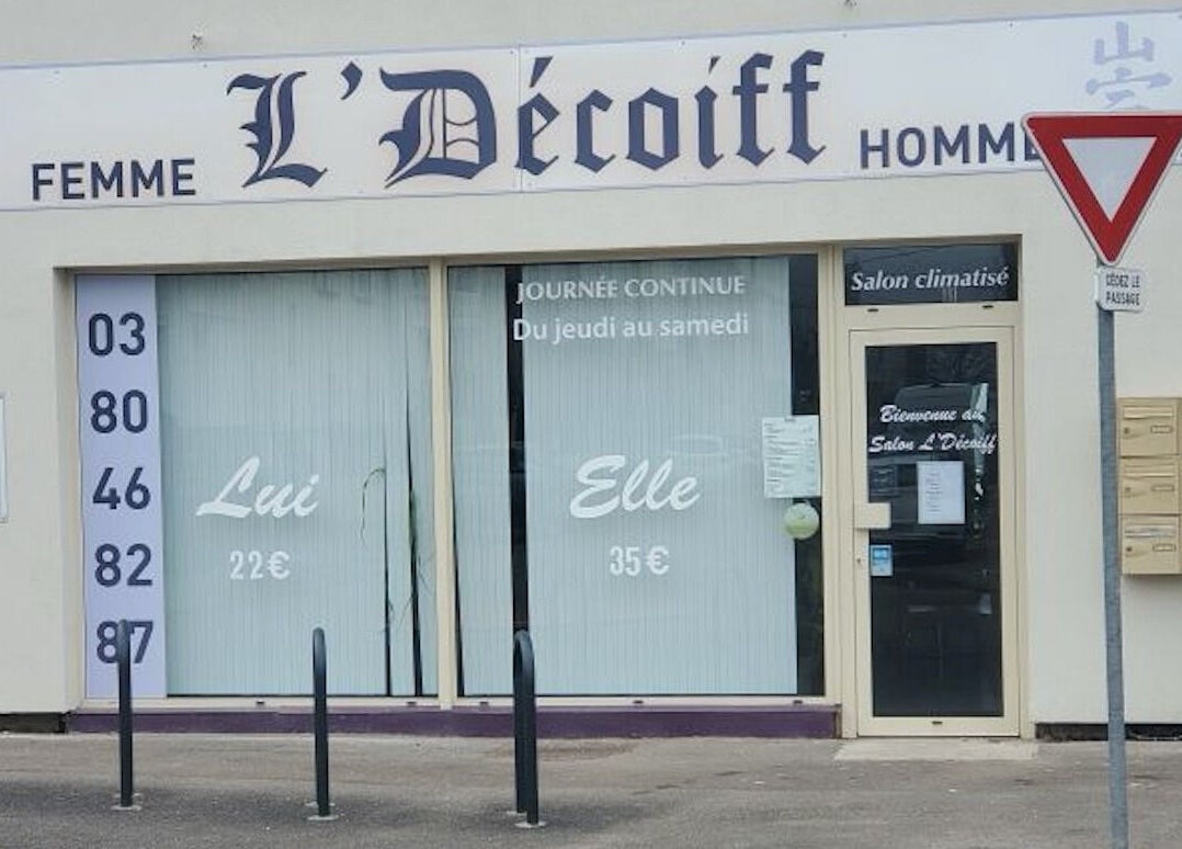 Façade du salon L'DÉCOIFF à Dijon, Bourgogne-franche-comté, FR, spécialisé pour femmes et hommes.