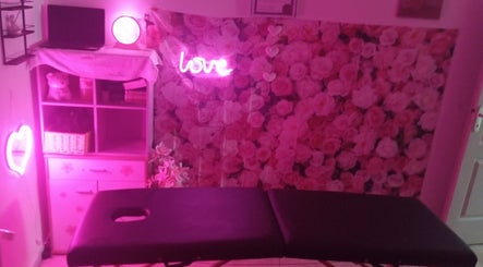Salle de massage apaisante chez Instant zen avec Aurélie, Villemurlin, Centre-val De Loire, FR.