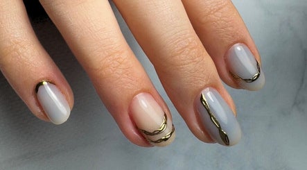 Frenchies Nagelsalon image 3