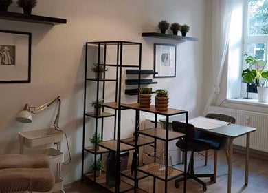 Interiér Pánská depilace Cactus v Hlavní Město Praha, elegantní a moderní design.