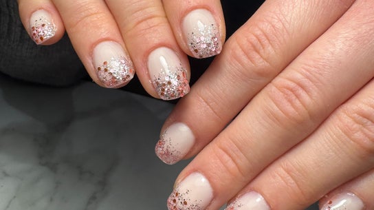 NAILS LASHES & CO BY SO Chavanoz