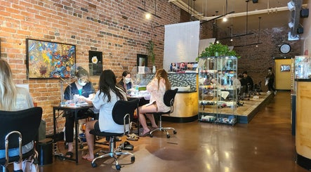 White Lotus Salon Ballard صورة 2