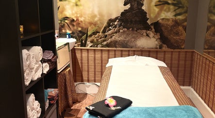 Hatt Thip Thai Spa & Massage