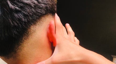 Corte de cabello preciso en M10 Barberia, Padre Las Casas, Araucanía, CL.