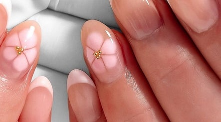 Elegant floral nail art at Nails By Cee, Brookvale, New South Wales, AU.