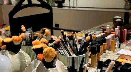 Nour Bakhour Makeup Studio image 3