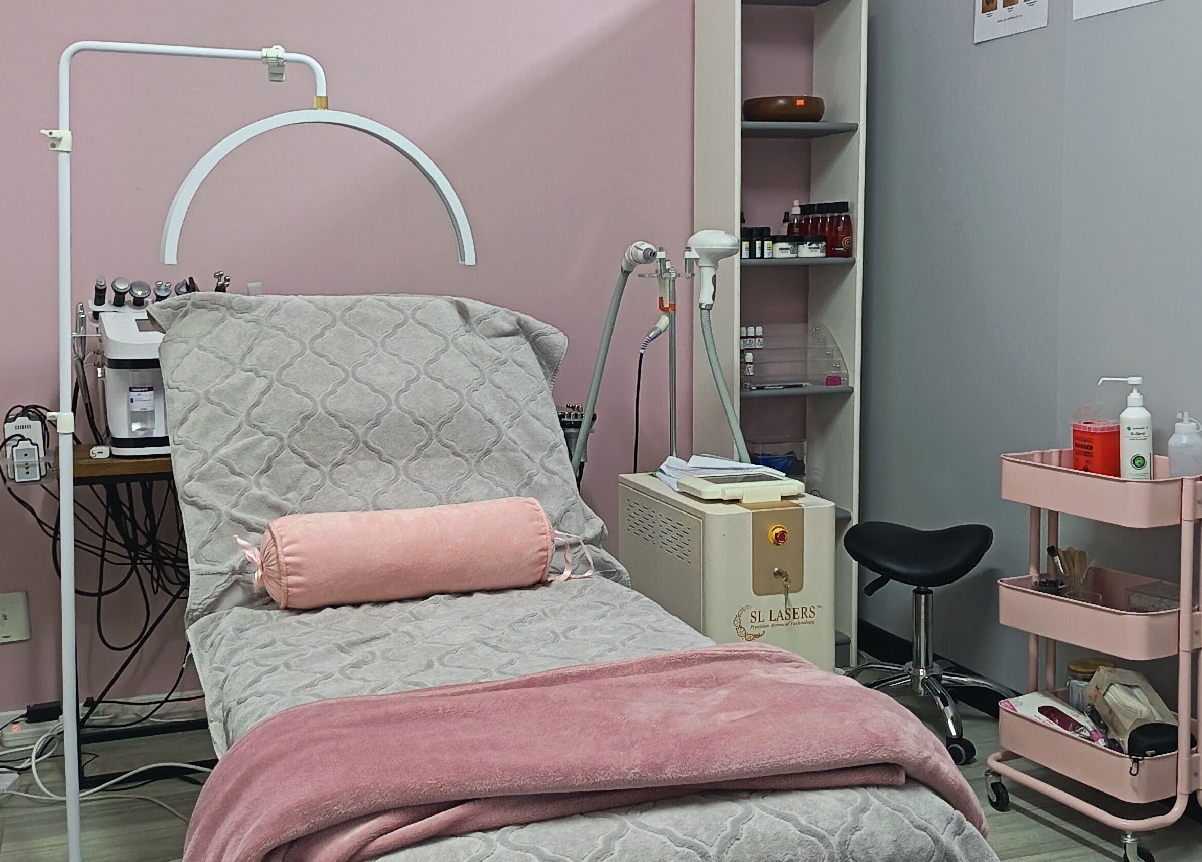 Luxurious spa treatment room at The Glam Lab, Hartbeespoort, North West, ZA, featuring modern equipment.