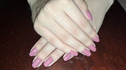 Firefly Nails obrázek 3
