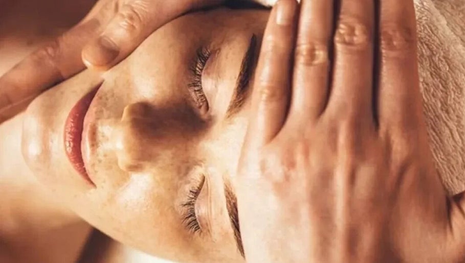 Rae Facial Reflexology image 1