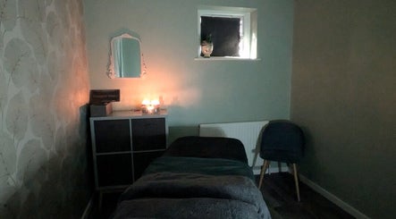 Rae Facial Reflexology image 2