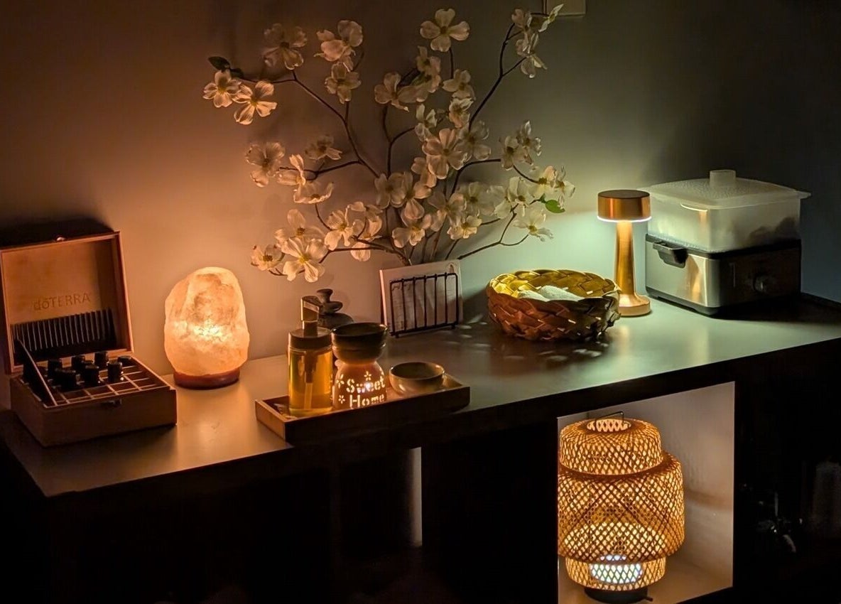Calming aromatherapy setup at Urban Escape, Limassol, CY with soft lighting and elegant decor.